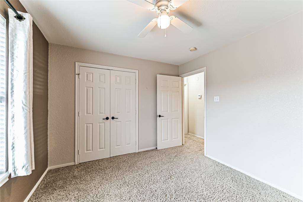 404 Live Oak Lane, Friendswood, Texas image 17
