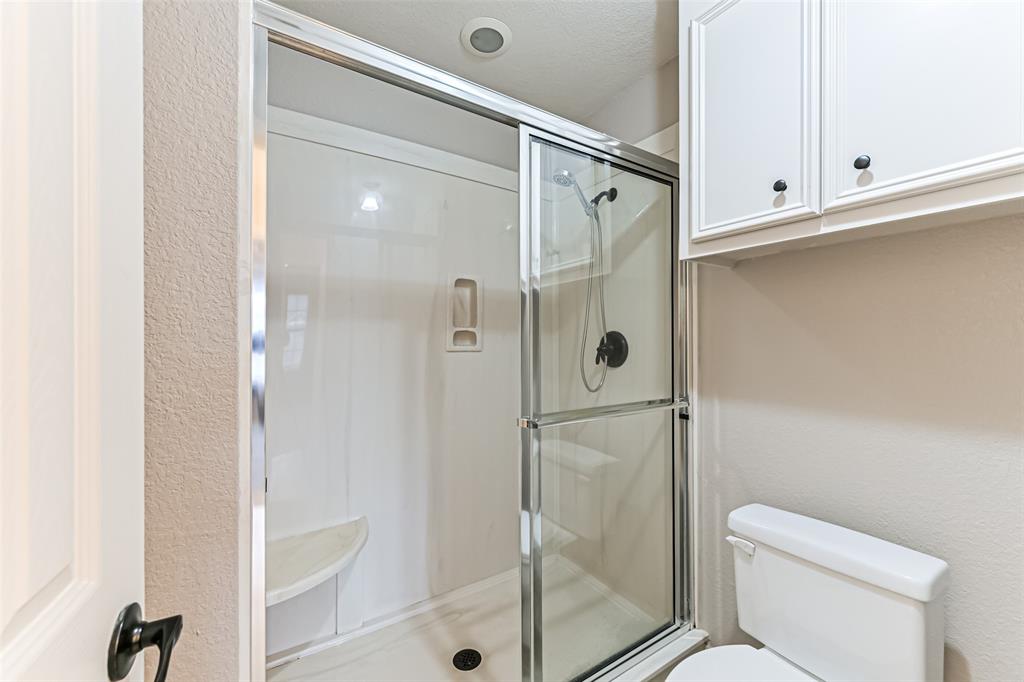 404 Live Oak Lane, Friendswood, Texas image 15