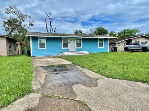 A home in Lake Jackson