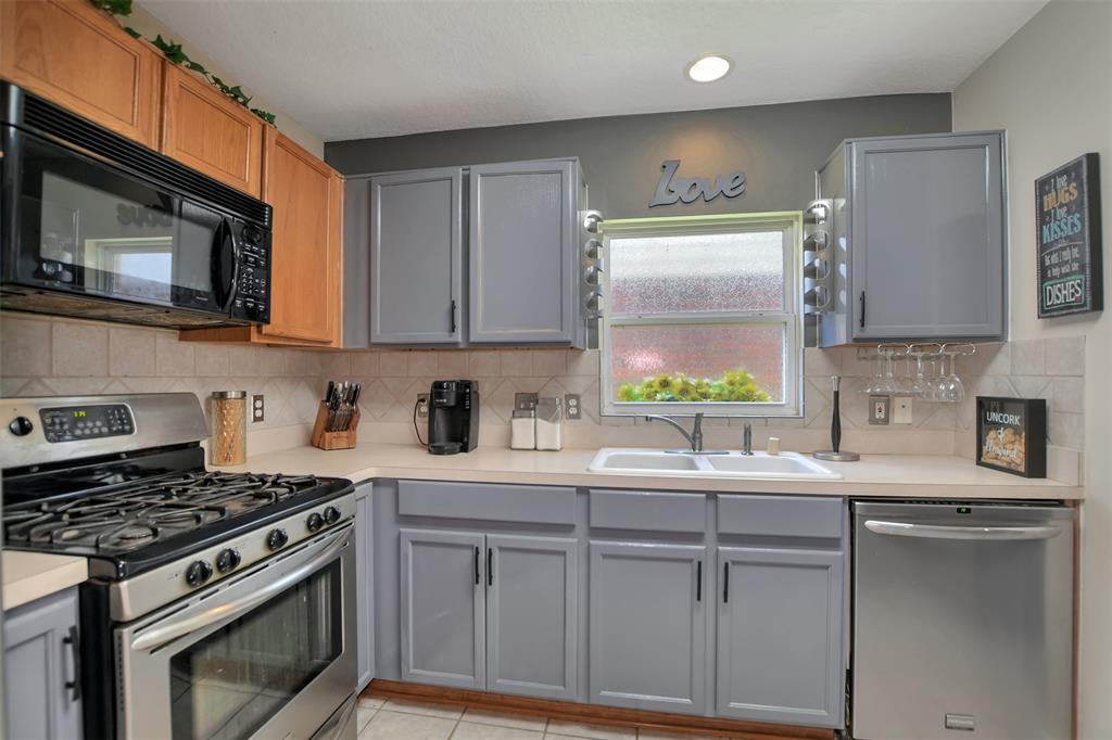 11918 S Brenton Knoll Drive, Tomball, Texas image 14