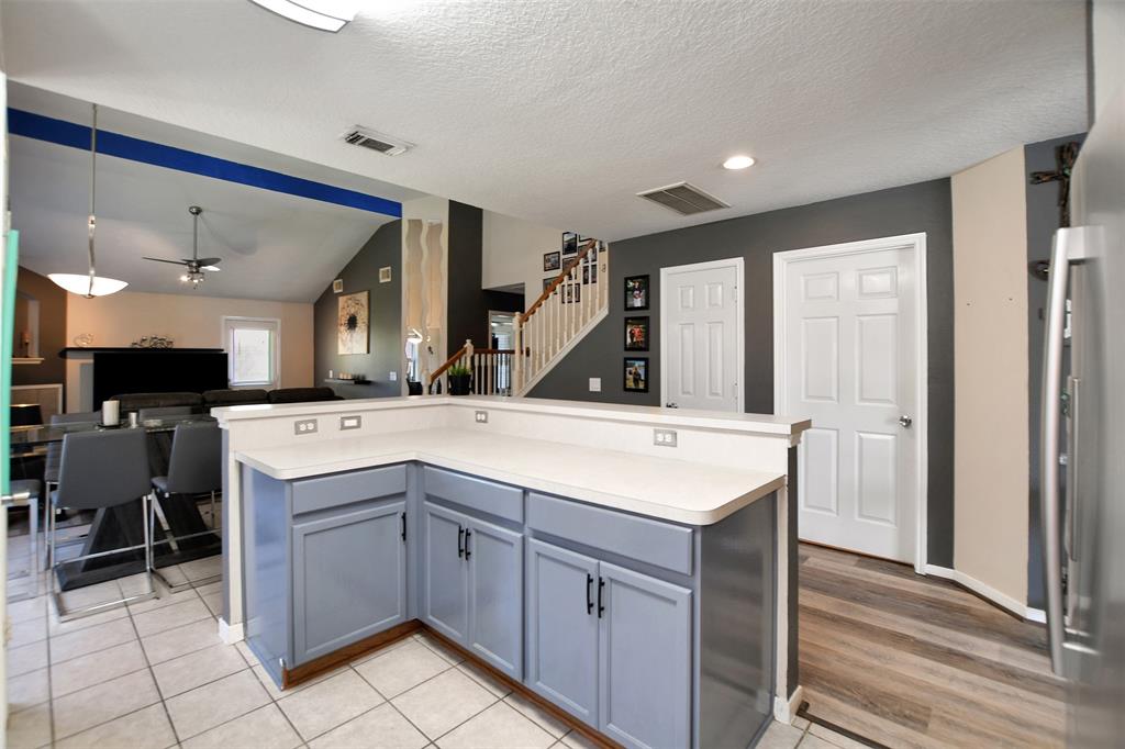 11918 S Brenton Knoll Drive, Tomball, Texas image 13