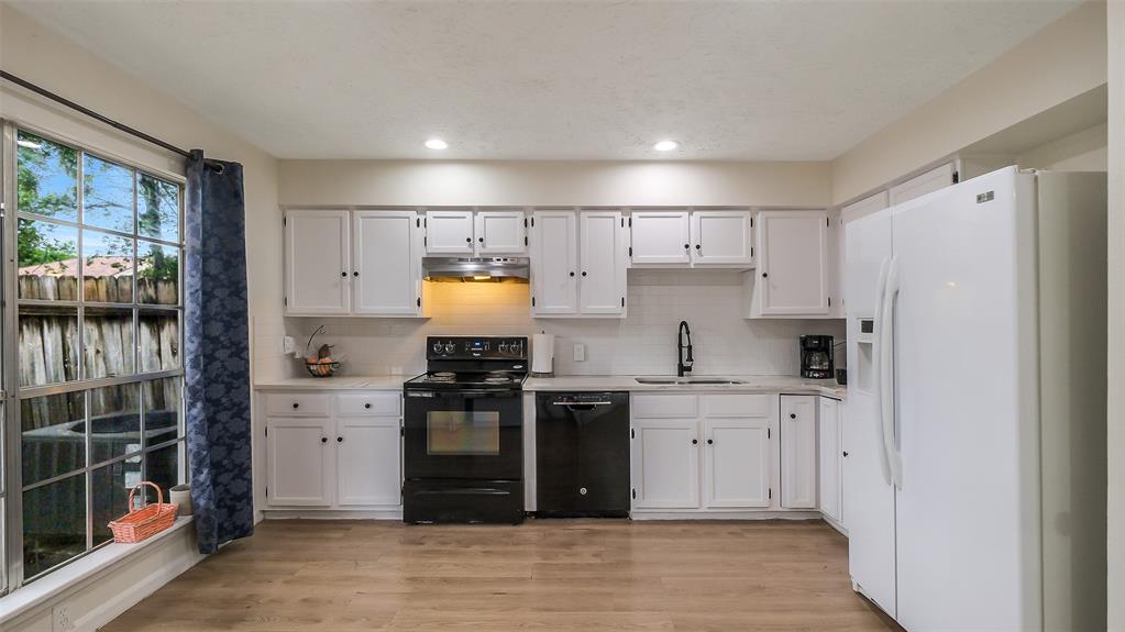 19414 Lazy Valley Drive, Katy, Texas image 7