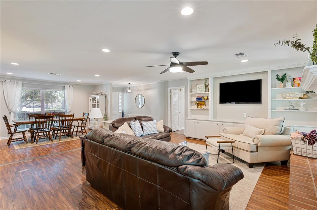 915 Timber Cove Drive, Seabrook, Texas image 14