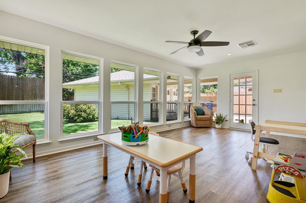915 Timber Cove Drive, Seabrook, Texas image 10