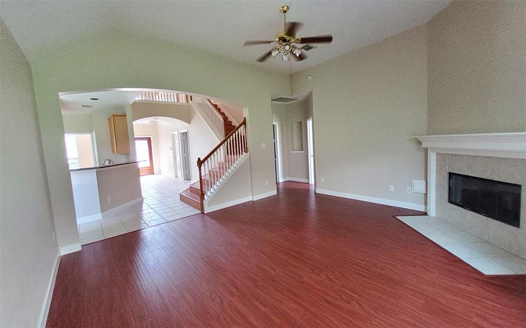 2707 Sun Beam Court, Pearland, Texas image 8