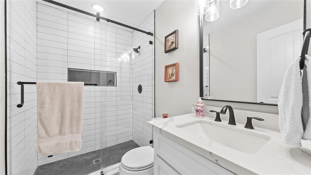 5939 Bankside Drive, Houston, Texas image 22