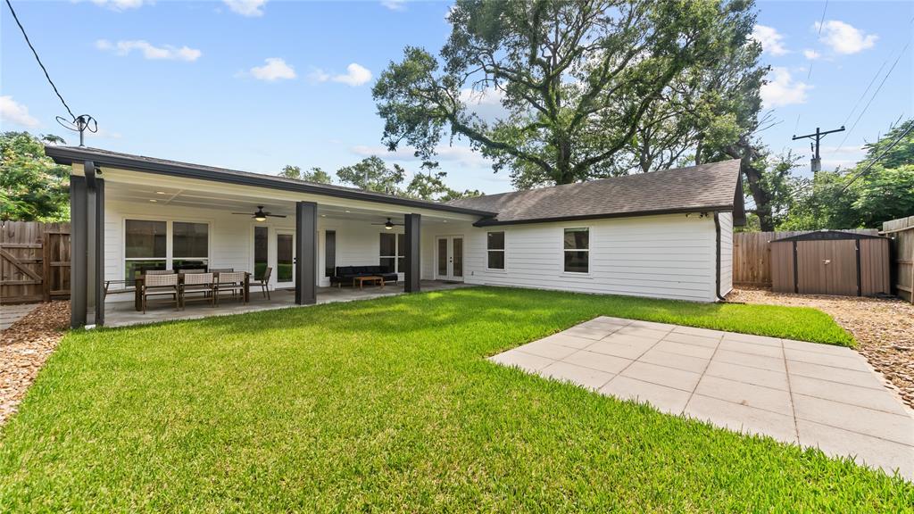 5939 Bankside Drive, Houston, Texas image 28