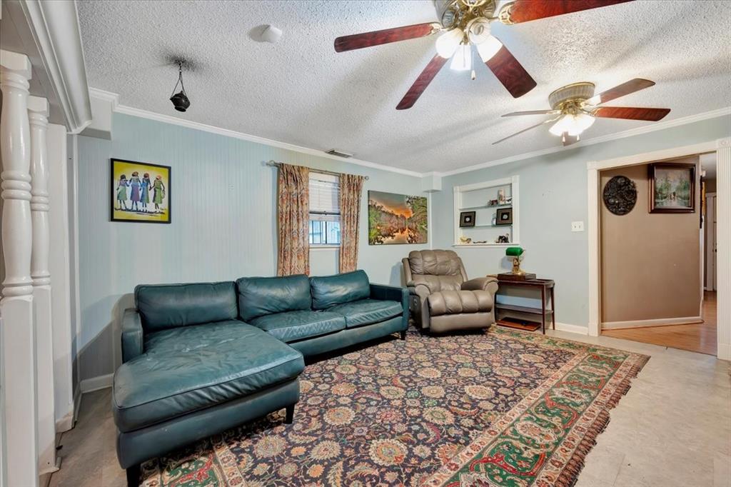 7133 Racehorse Drive, Waller, Texas image 12