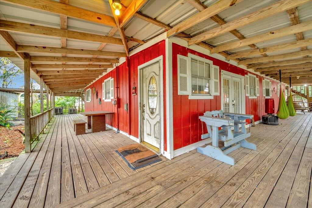7133 Racehorse Drive, Waller, Texas image 9