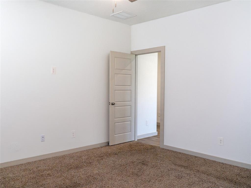 711 Boer Plains Drive, Rosharon, Texas image 12
