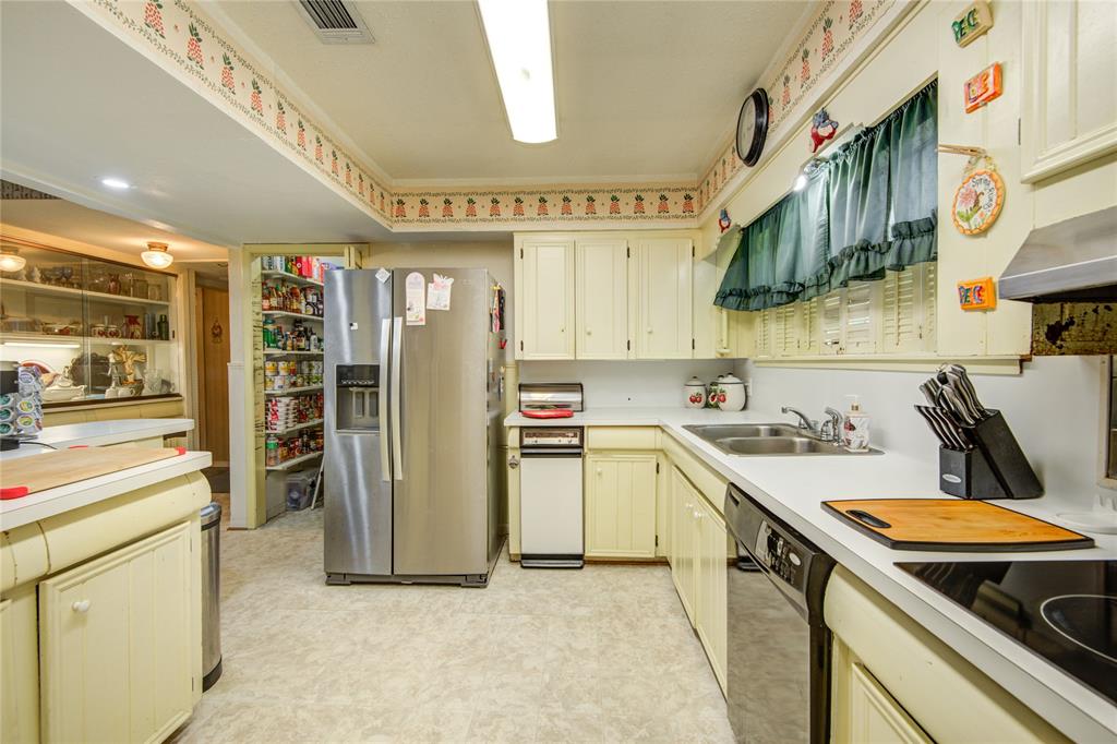 1414 W 9th Street, Freeport, Texas image 18