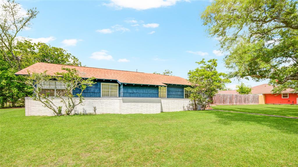 1414 W 9th Street, Freeport, Texas image 3