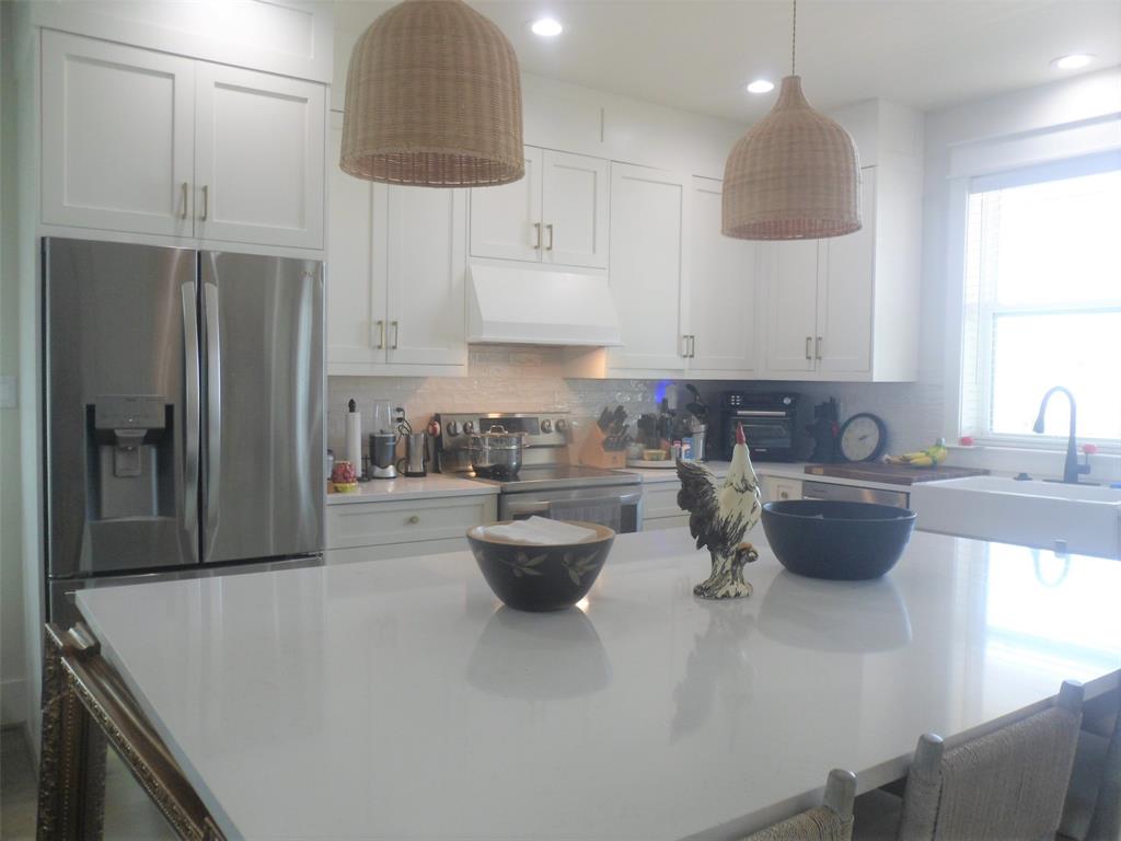 4214 Pirates Drive, Galveston, Texas image 10
