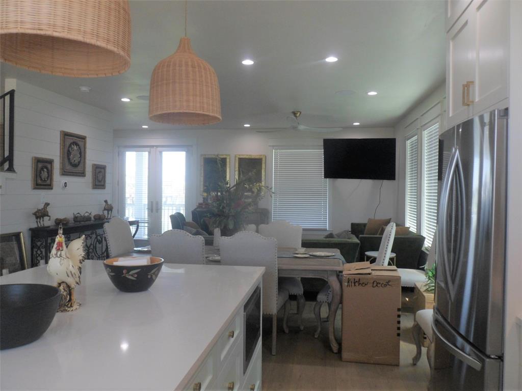 4214 Pirates Drive, Galveston, Texas image 13