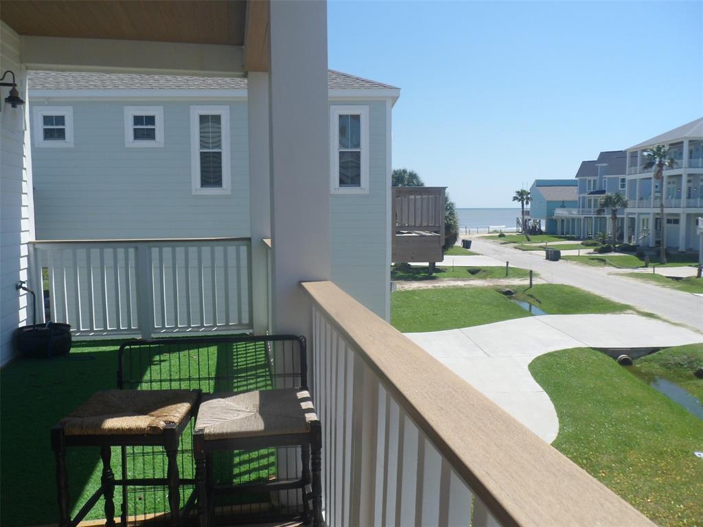 4214 Pirates Drive, Galveston, Texas image 4