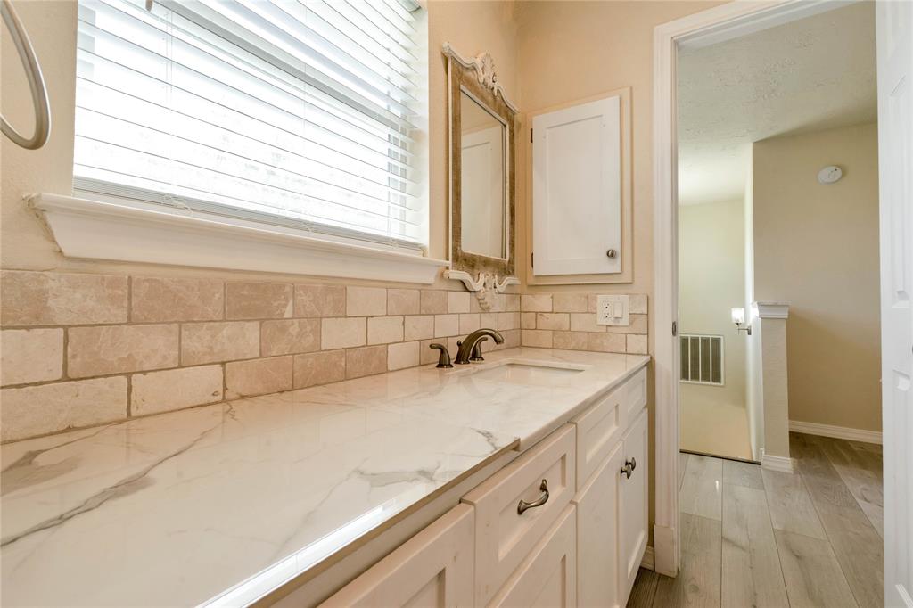 37702 Broncho Road, Simonton, Texas image 33