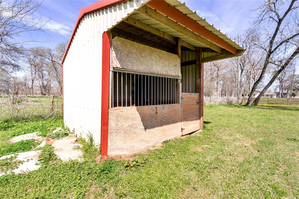 37702 Broncho Road, Simonton, Texas image 46