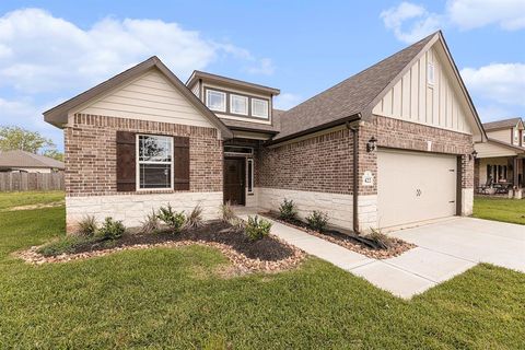 Single Family Residence in West Columbia TX 422 Countryside Drive.jpg