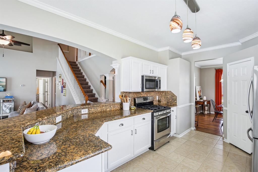 2122 Crimson Lake Lane, League City, Texas image 14