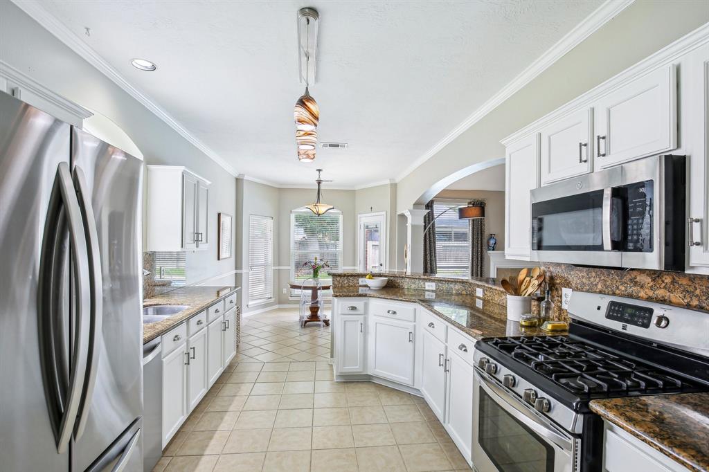 2122 Crimson Lake Lane, League City, Texas image 15