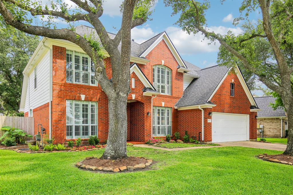 2122 Crimson Lake Lane