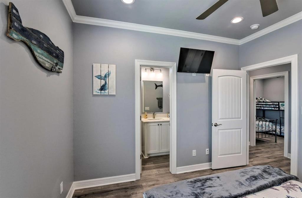 948 Holiday, Crystal Beach, Texas image 10