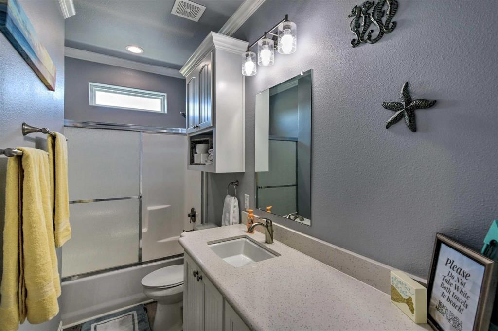 948 Holiday, Crystal Beach, Texas image 18