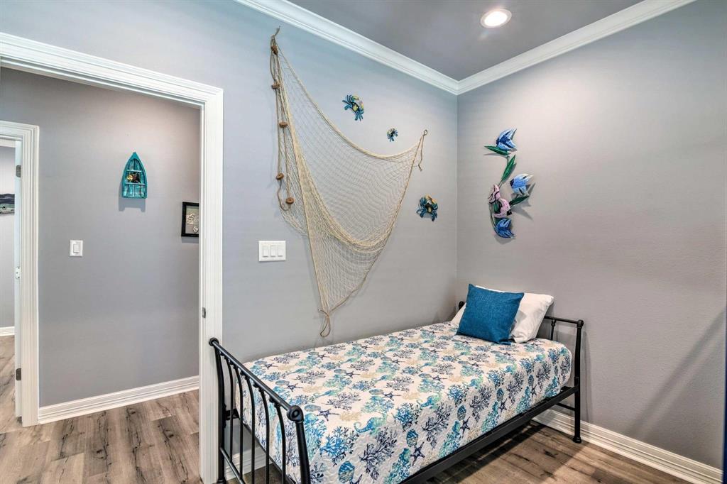 948 Holiday, Crystal Beach, Texas image 16