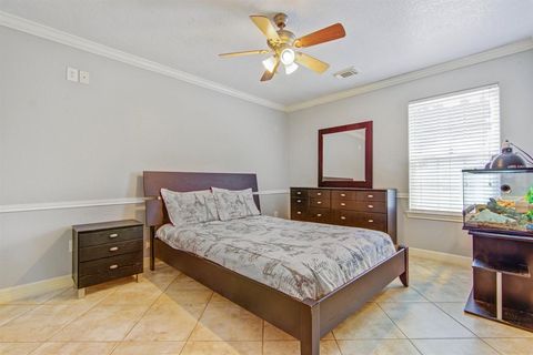 Single Family Residence in Dickinson TX 1027 27th Street 42.jpg