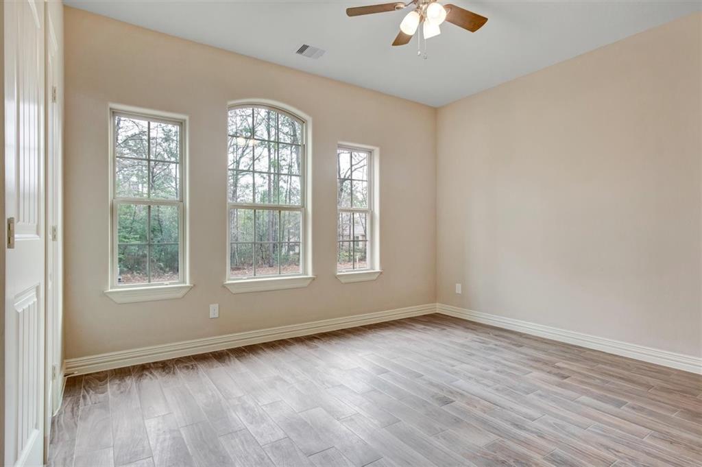 1805 Rollingwood Drive, Huntsville, Texas image 5