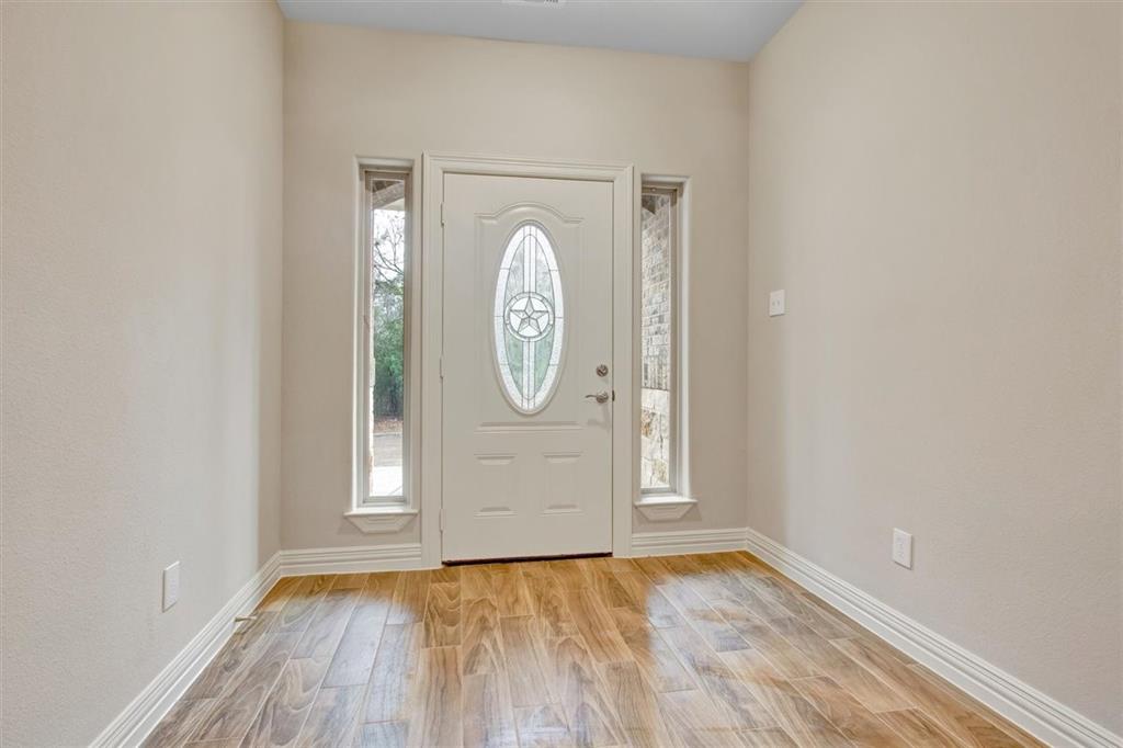 1805 Rollingwood Drive, Huntsville, Texas image 3