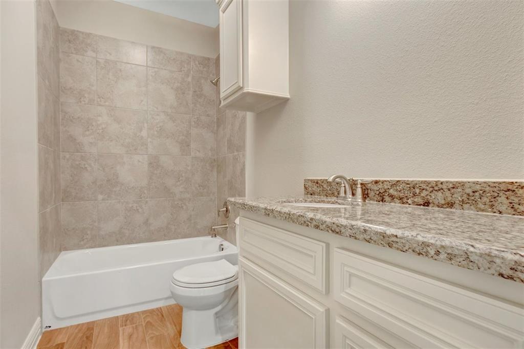 1805 Rollingwood Drive, Huntsville, Texas image 7