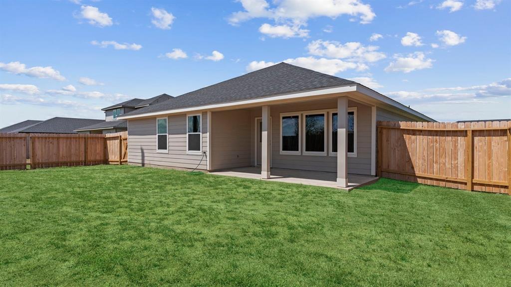 30518 Lighthouse Bluff Lane, Fulshear, Texas image 30