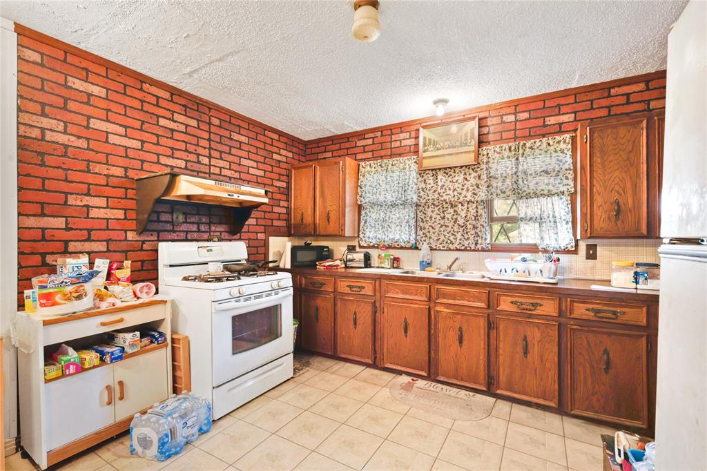 2316 Cleveland Avenue, Waco, Texas image 6