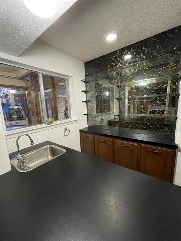 12 Colony Drive, Angleton, Texas image 22