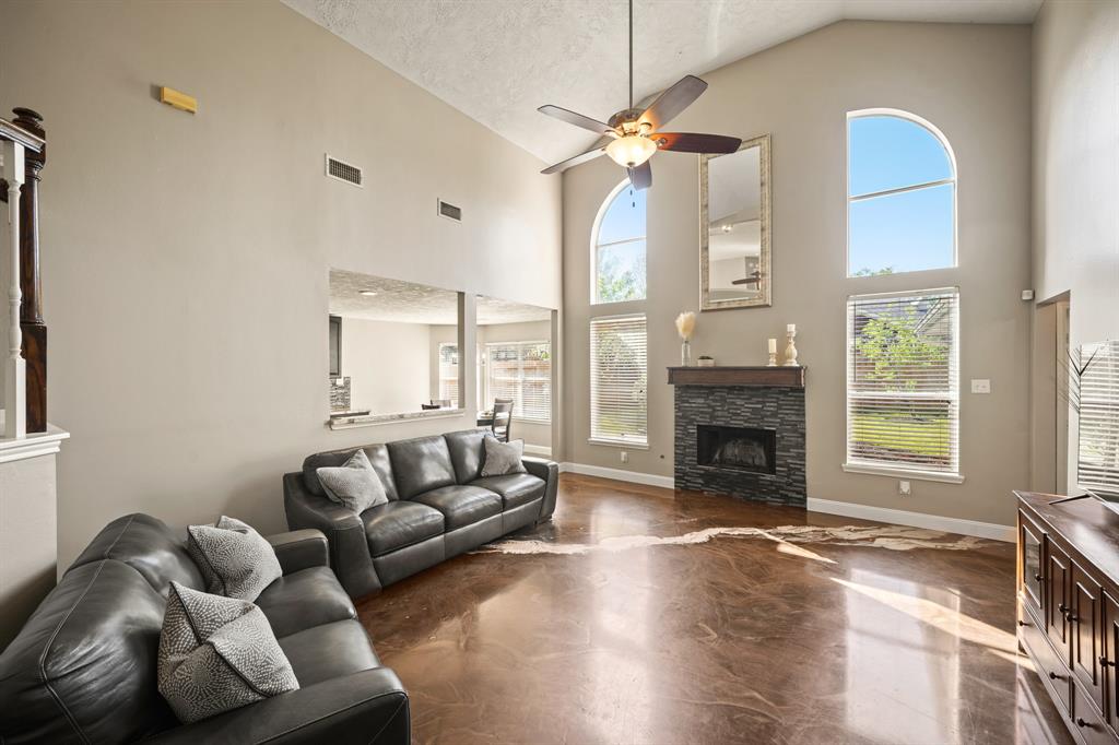 10515 Wind Walker Trail, Houston, Texas image 12