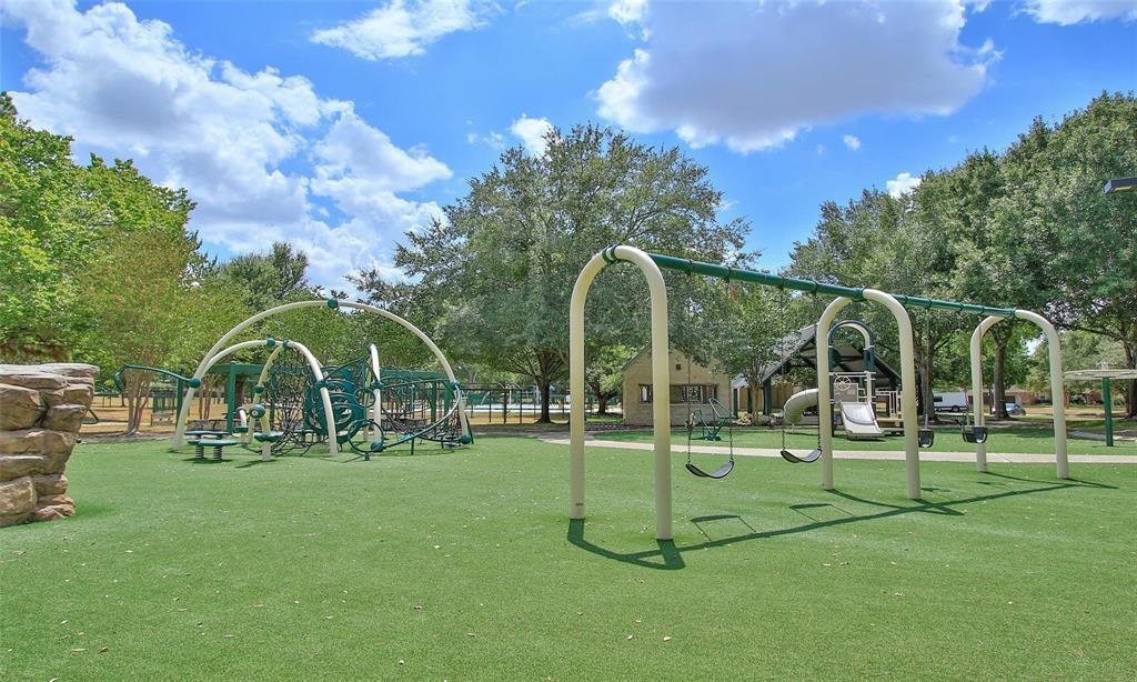 10515 Wind Walker Trail, Houston, Texas image 44