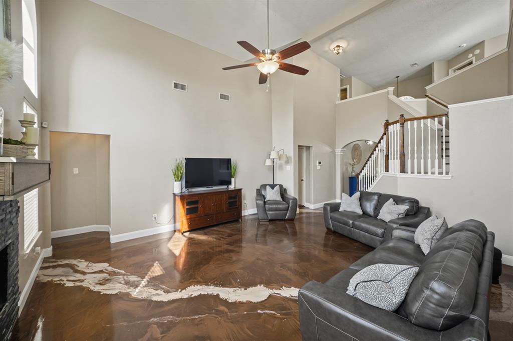 10515 Wind Walker Trail, Houston, Texas image 10