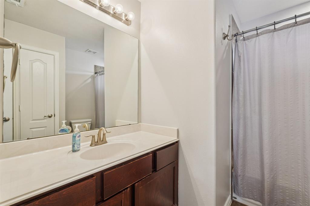 6546 Turner Fields Lane, Dickinson, Texas image 35