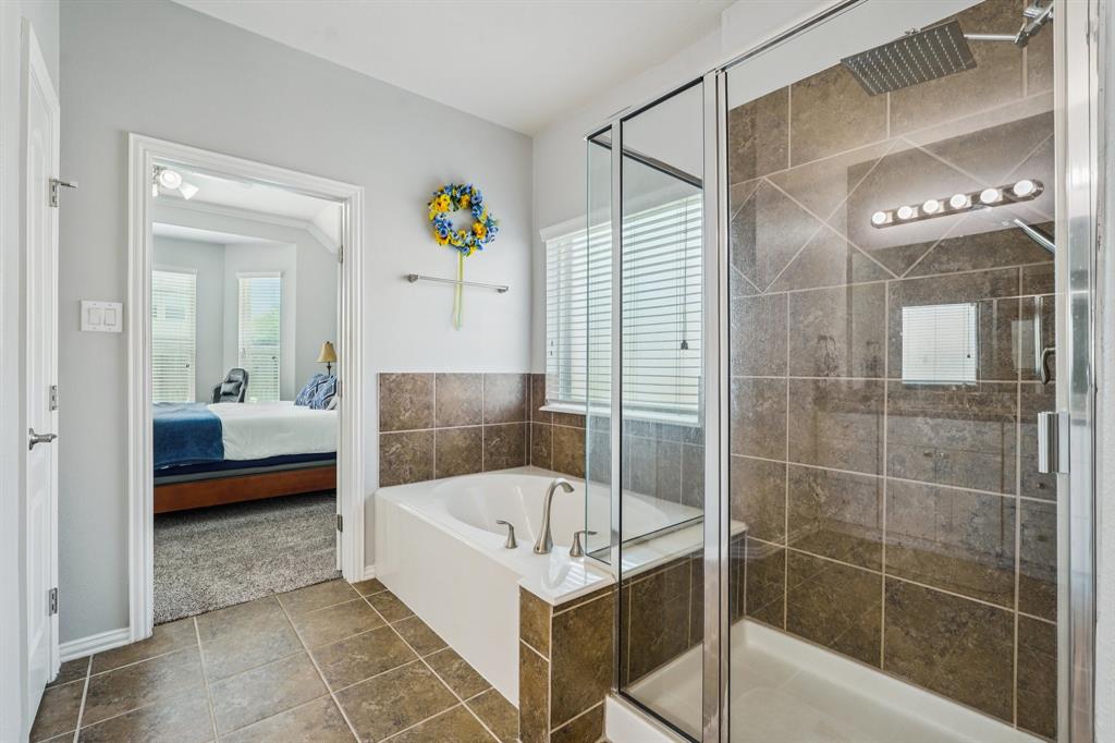 6546 Turner Fields Lane, Dickinson, Texas image 24