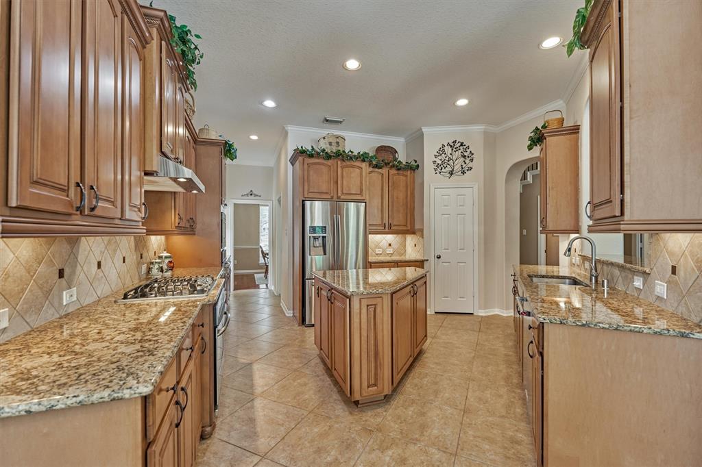 2500 Eagle Post Drive, Conroe, Texas image 10