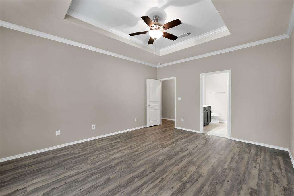 2015 Lost Timbers Drive, Conroe, Texas image 10