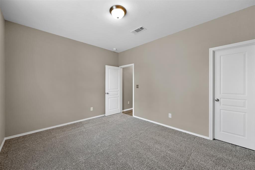2015 Lost Timbers Drive, Conroe, Texas image 16