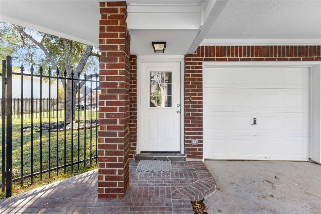 6627 Butler Oaks Court, Spring, Texas image 36