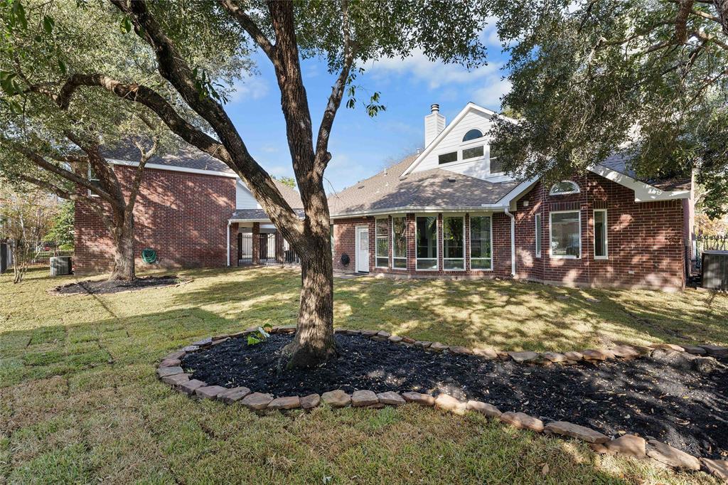 6627 Butler Oaks Court, Spring, Texas image 42