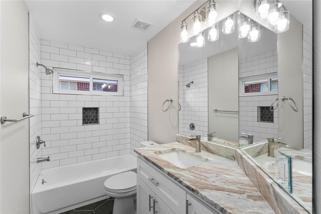 6627 Butler Oaks Court, Spring, Texas image 32