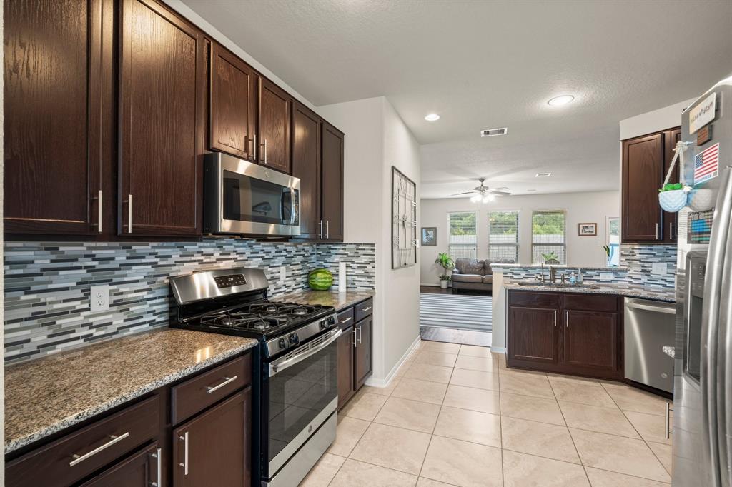10606 Chestnut Pathway Way, Tomball, Texas image 11