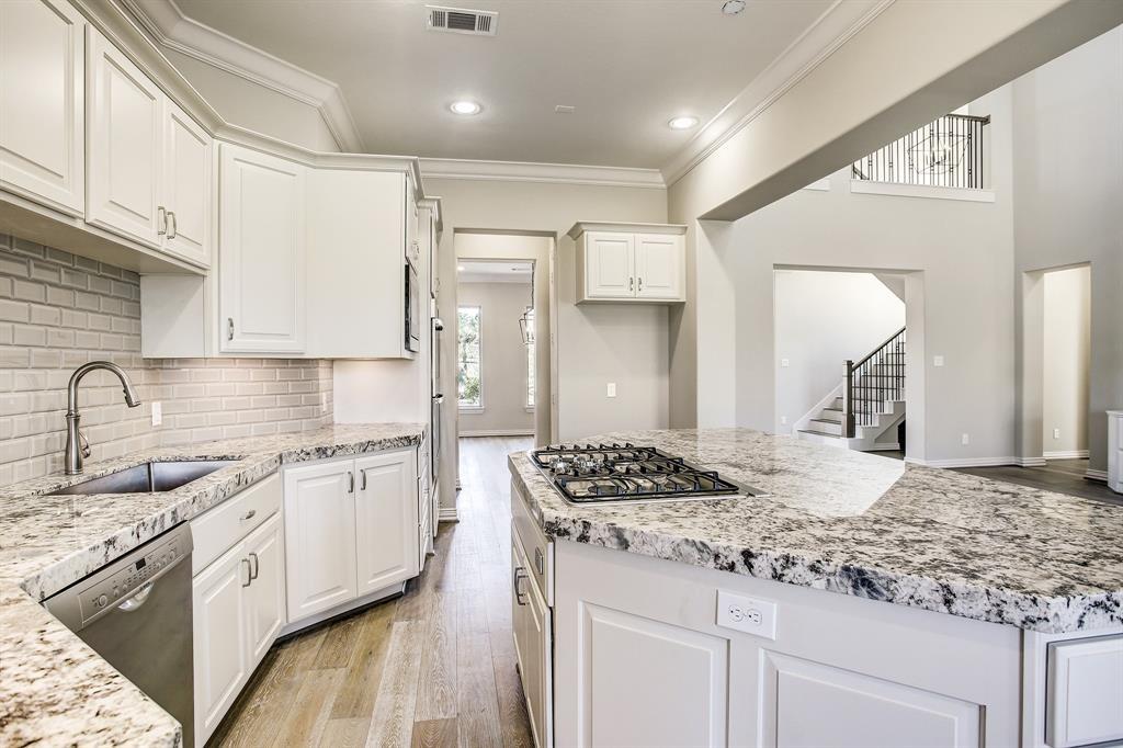 2338 Wyndam Heights Lane, Houston, Texas image 13