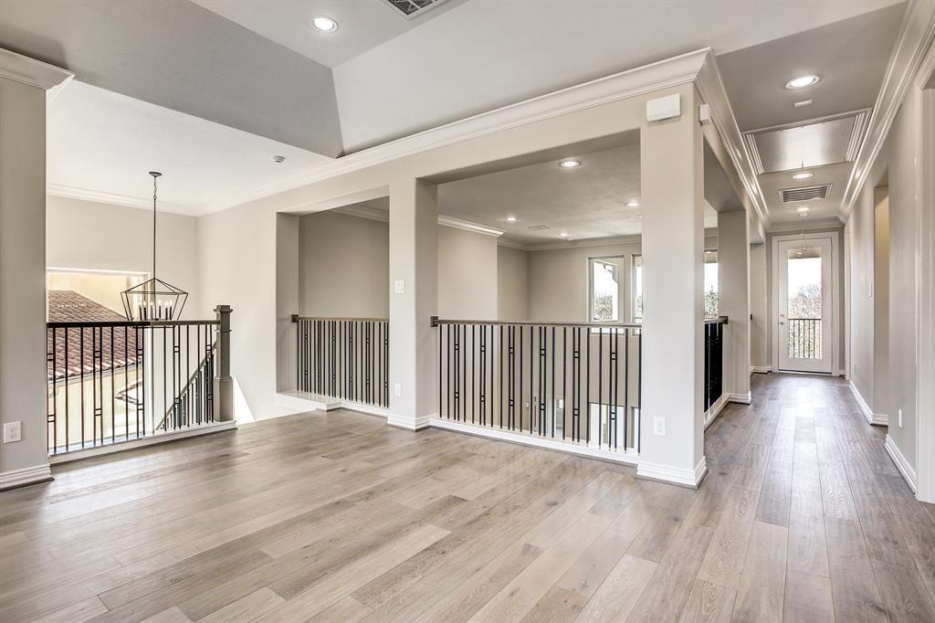 2338 Wyndam Heights Lane, Houston, Texas image 24