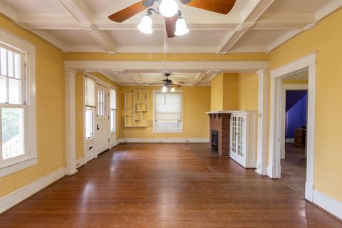 Single Family Residence in Galveston TX 3124 Avenue R 7.jpg